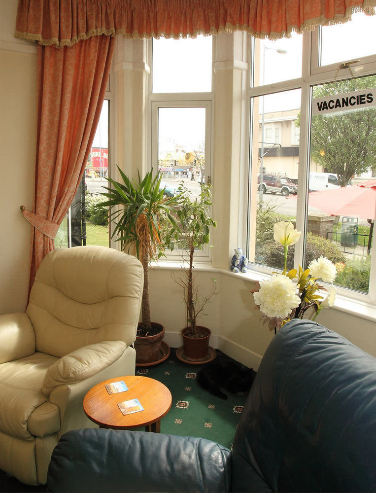 Oyo Queens Hotel, Skegness Εξωτερικό φωτογραφία